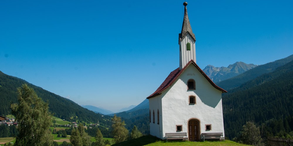 Hauskapelle St. Anna mit Blick über das Lesachtal