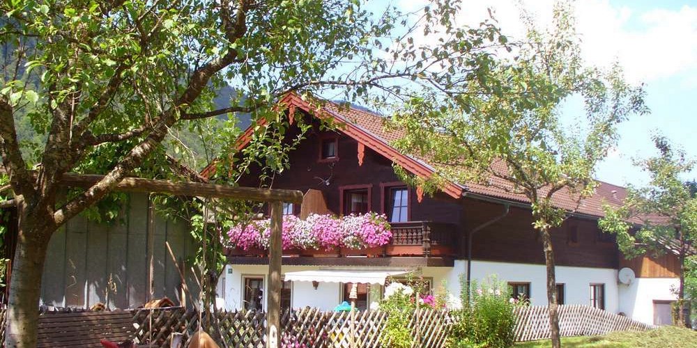 Haus Hamberger mit Obstgarten