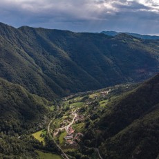 Baška grapa, Kraj Grahovo ob Bači